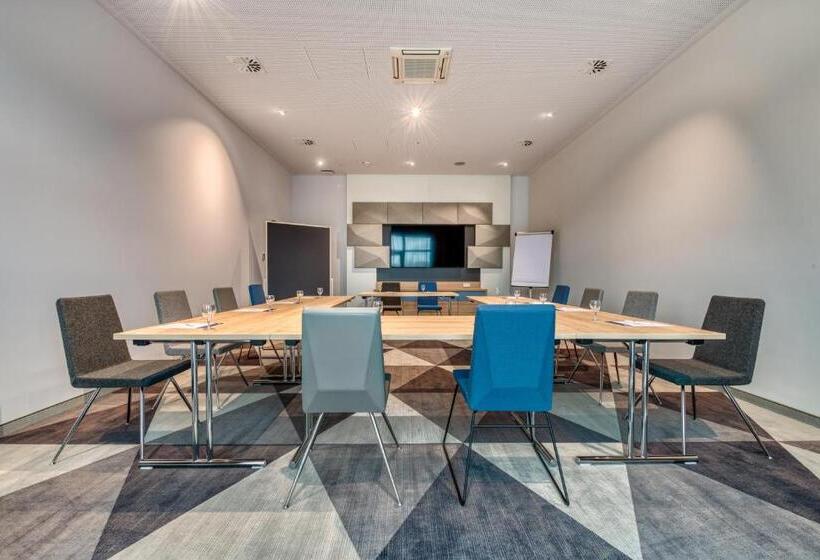 호텔 Holiday Inn Express   Fulda, An Ihg