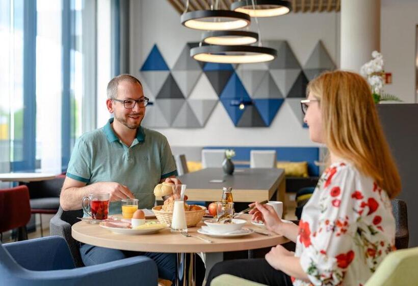 호텔 Holiday Inn Express   Fulda, An Ihg