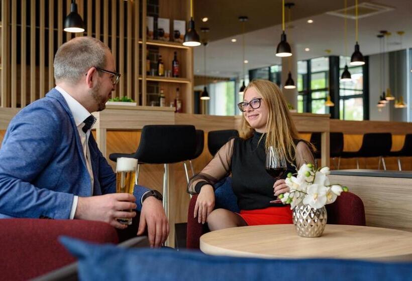 호텔 Holiday Inn Express   Fulda, An Ihg