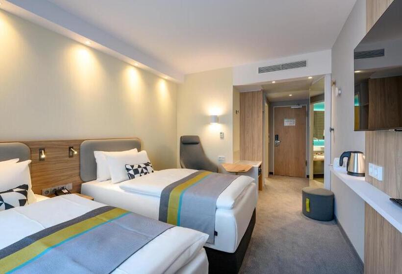 호텔 Holiday Inn Express   Fulda, An Ihg