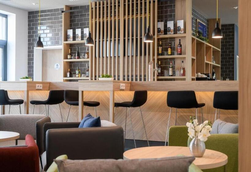 호텔 Holiday Inn Express   Fulda, An Ihg