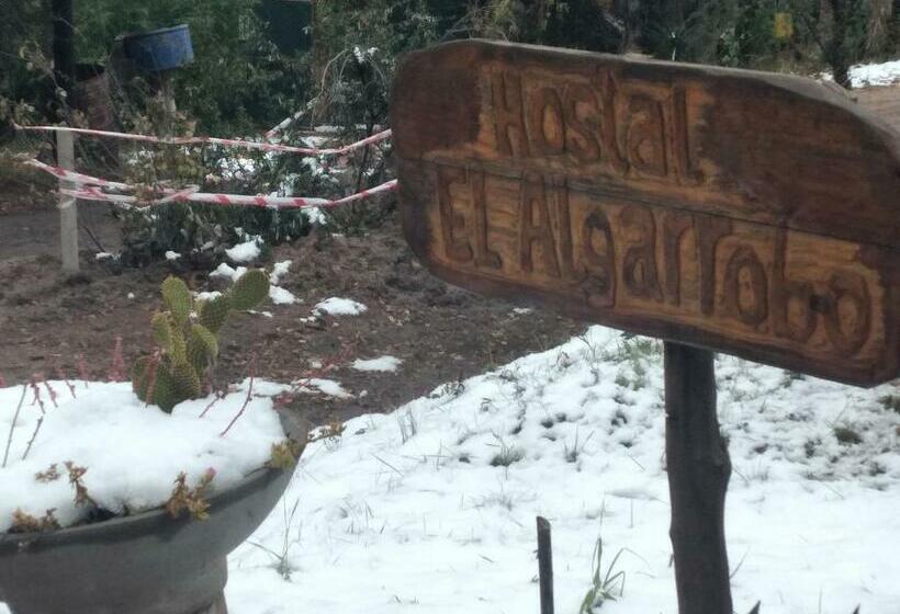 فندق Hostal El Algarrobo