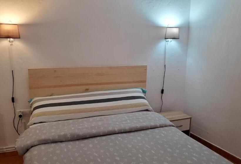 هتل Hostal Martes Cáceres Plaza Mayor   Tercer Piso Sin Ascensor