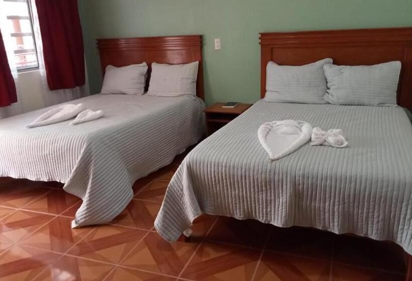 בית מלון כפרי John & Rose