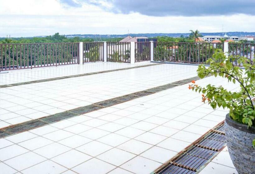 酒店 Koolkost @ Bypass Jimbaran