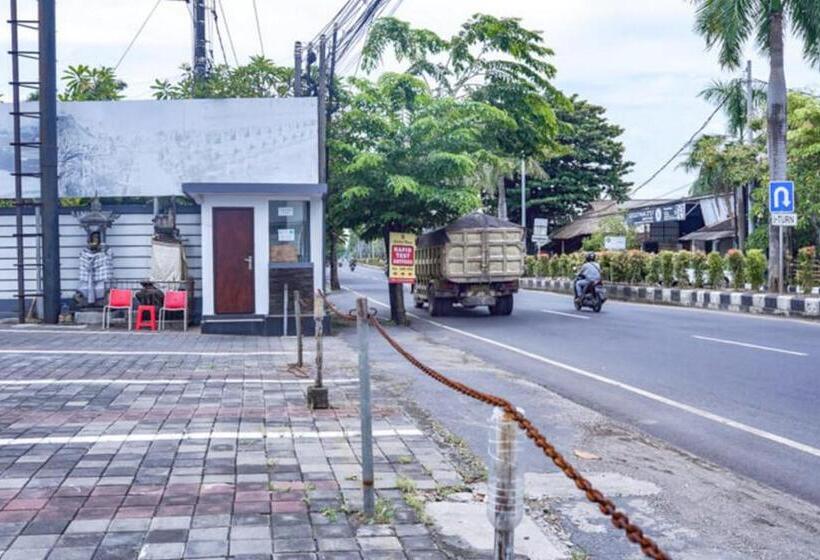 فندق Koolkost @ Bypass Jimbaran