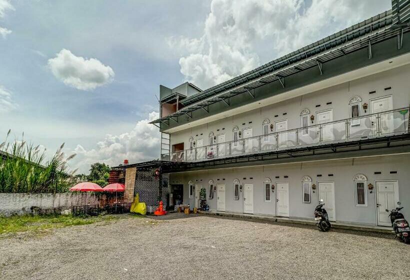 酒店 Koolkost Female Syariah Unjani University Cimahi (minimum Stay 6 Nights)