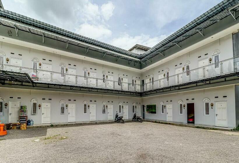 酒店 Koolkost Female Syariah Unjani University Cimahi (minimum Stay 6 Nights)