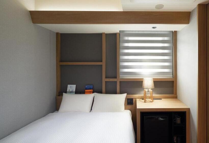 Lamp Light Books Hotel Sapporo