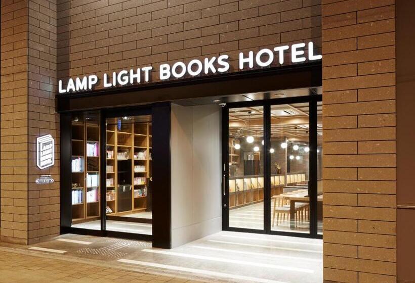 Lamp Light Books Hotel Sapporo