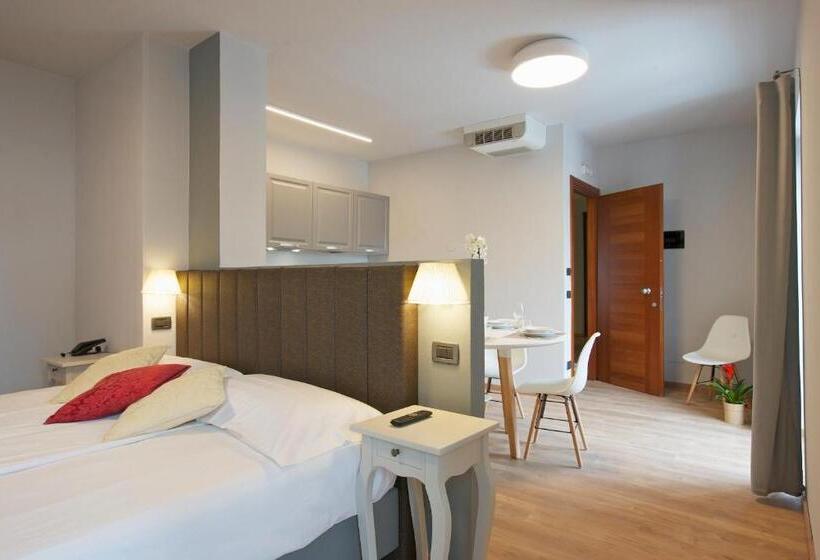 فندق Milano & Apartments