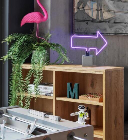 酒店 Moxy Rapperswil