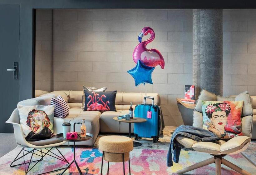 酒店 Moxy Rapperswil