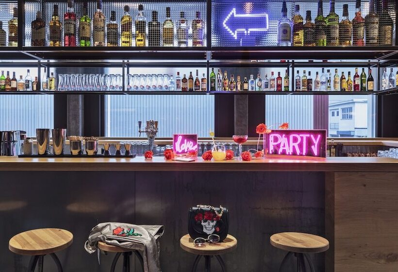 酒店 Moxy Rapperswil