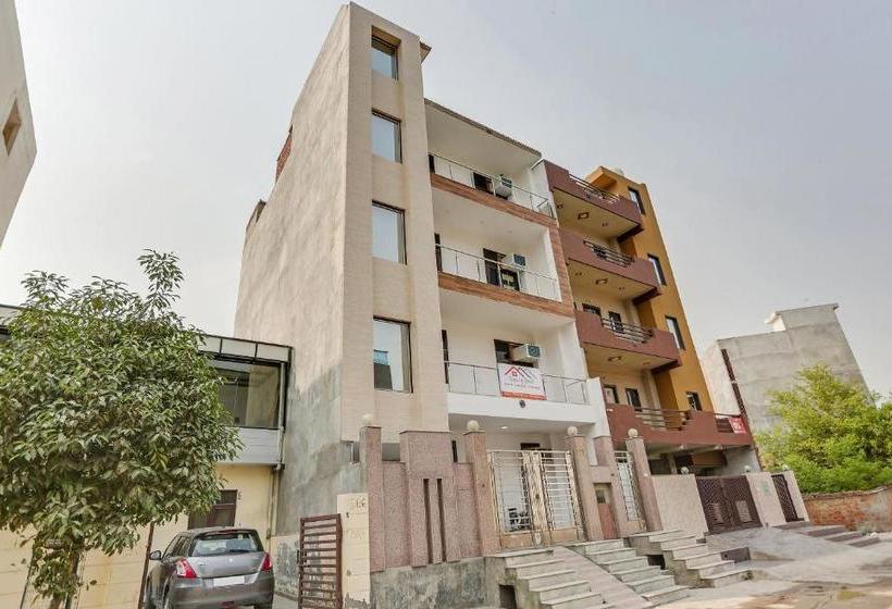 ホテル Oyo 79428 Saanj Bnb