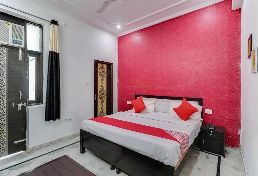 ホテル Oyo 79428 Saanj Bnb