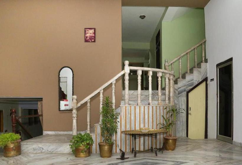 Отель Oyo 79591 Flagship Shivalay