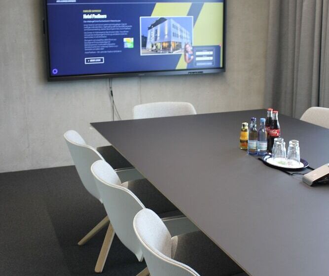 Отель Poellners 20 Min Von München Hbf