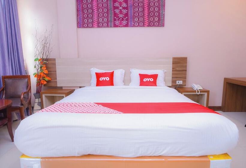 ホテル Capital O 1318 Residences