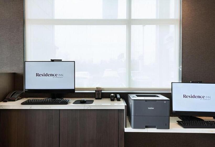 فندق Residence Inn New Brunswick Tower Center Blvd