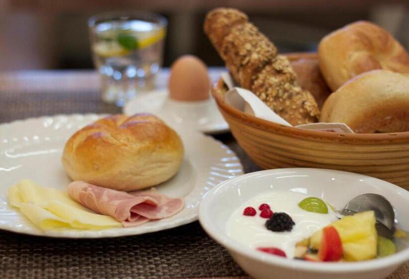 호텔 & Apartments Böhm