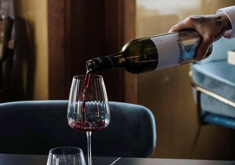 هتل Sofitel Adelaide