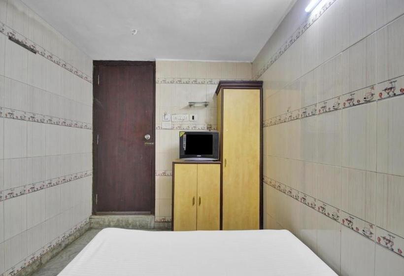 Hotel Gulistan By Wb Inn