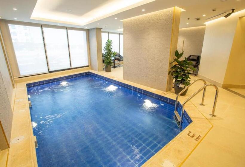 هتل Velar Inn