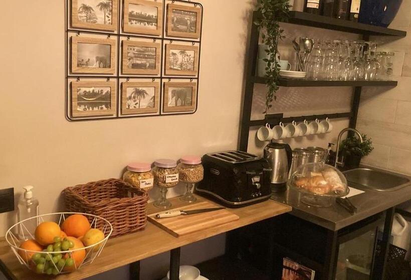 בית מלון כפרי Villa Otivar   Rio Verde