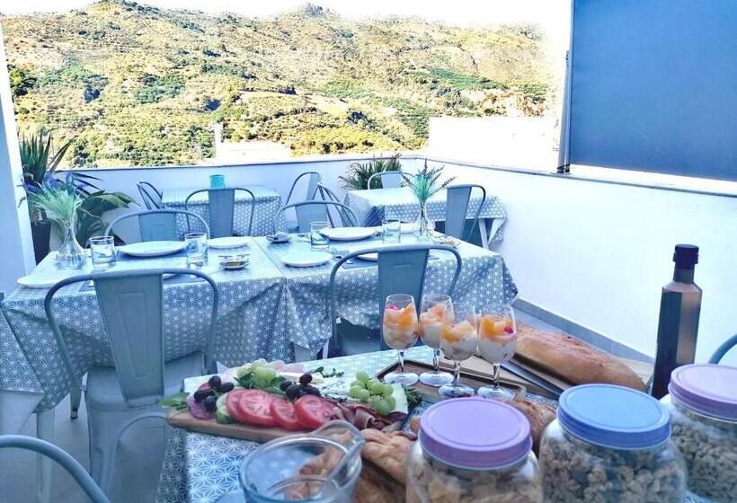 בית מלון כפרי Villa Otivar   Rio Verde