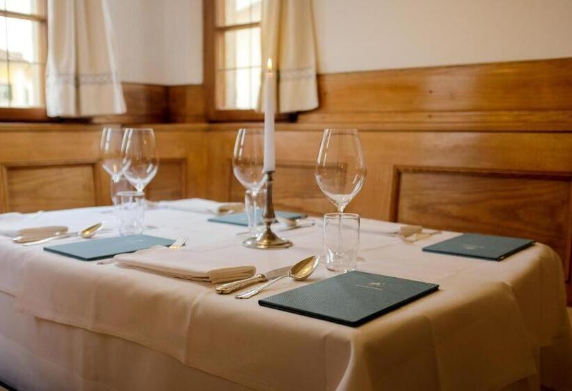 Отель Weisses Rössl