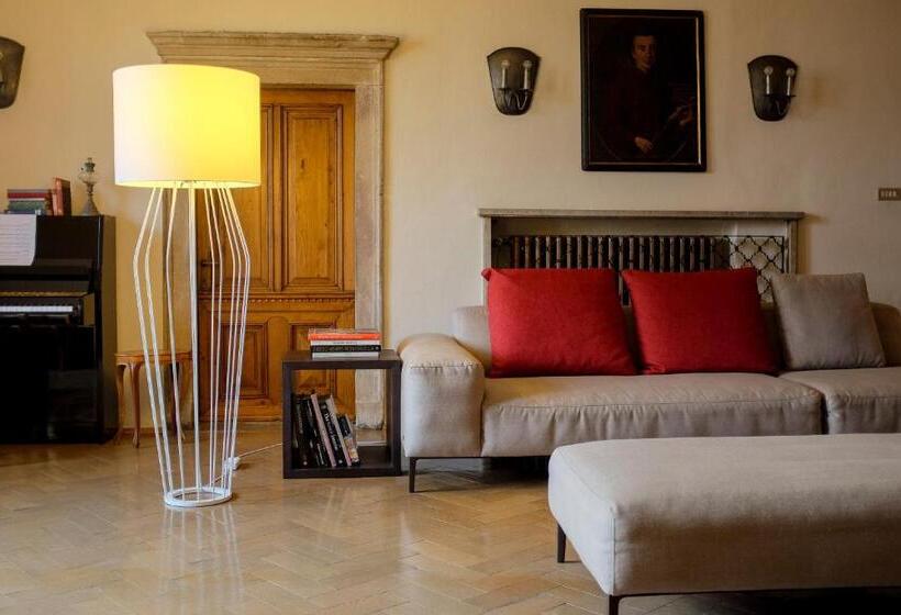 Отель Weisses Rössl