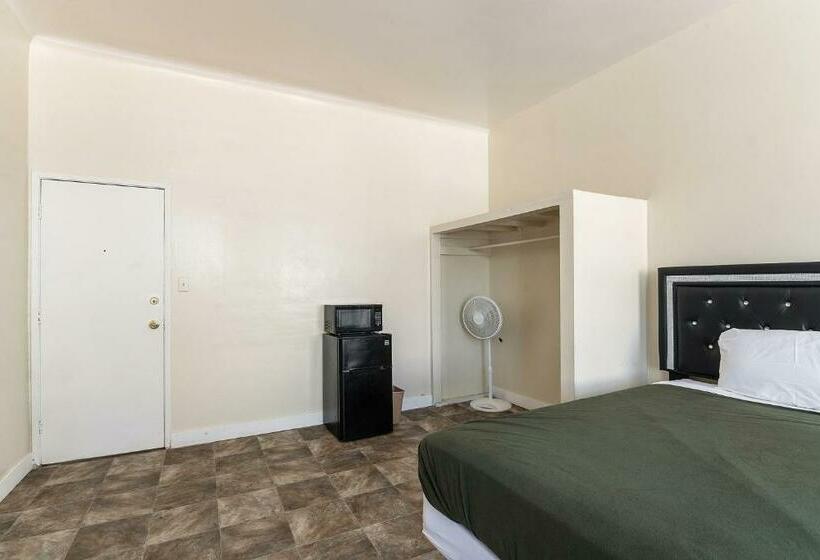 모텔 Mariachi Plaza