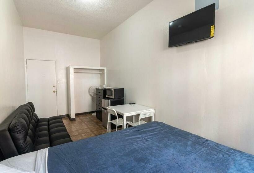 모텔 Mariachi Plaza