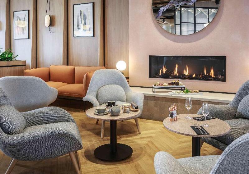 Novotel Cambridge North