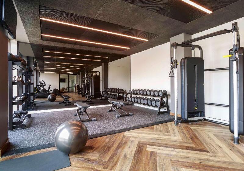 Novotel Cambridge North