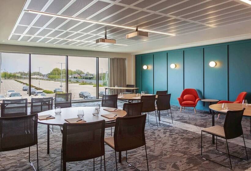 Novotel Cambridge North