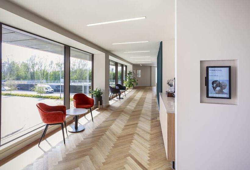 Novotel Cambridge North