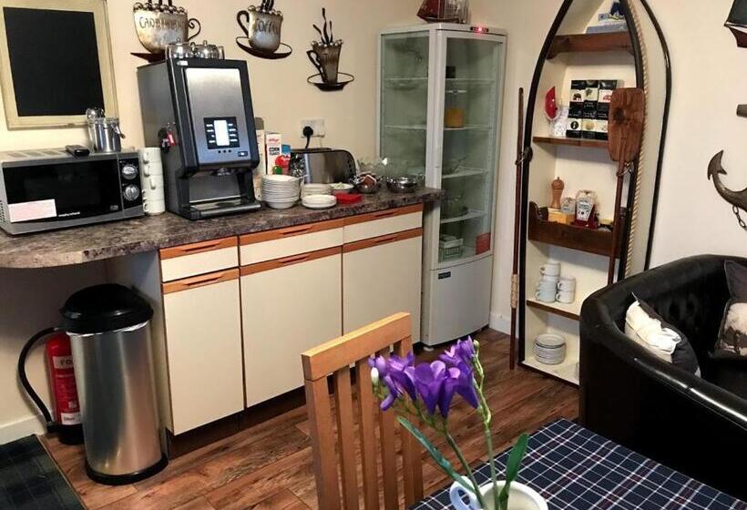 Пансион Hal O The Wynd Guest House