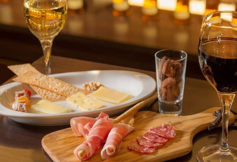 Art Hotel Hirosaki City