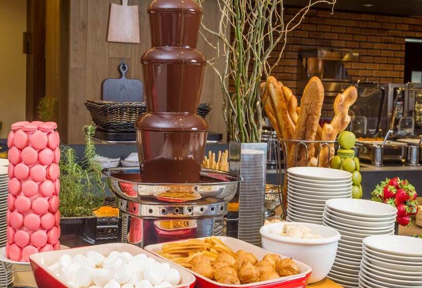 Art Hotel Hirosaki City