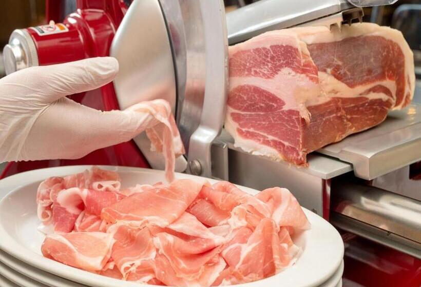 Art Hotel Hirosaki City