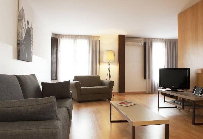 Aspasios Plaza Real Apartments