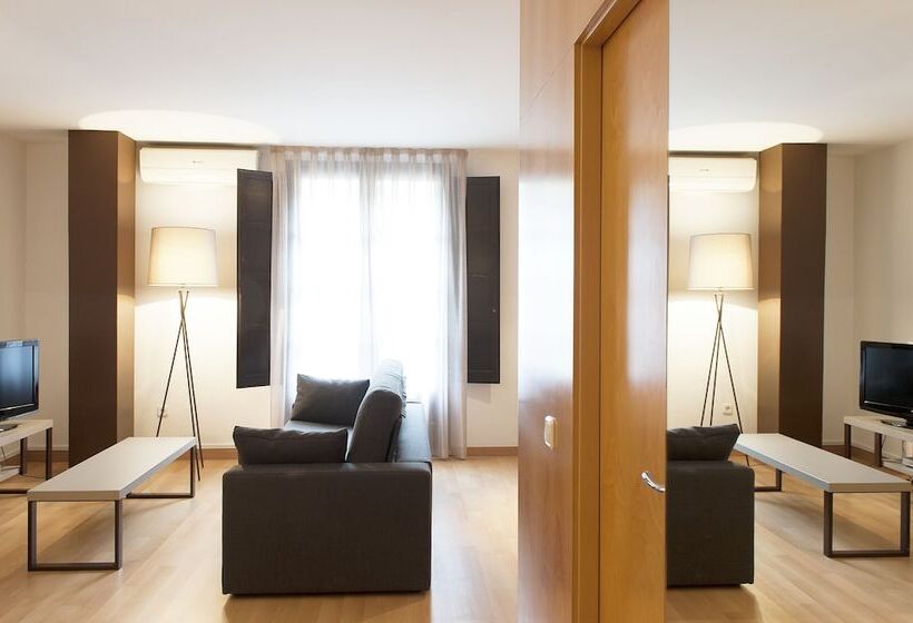 Aspasios Plaza Real Apartments