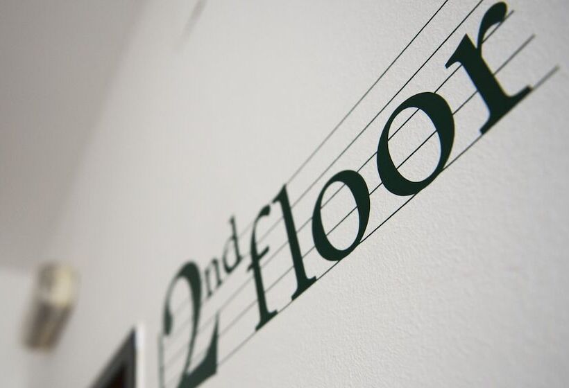 Aspasios Plaza Real Apartments