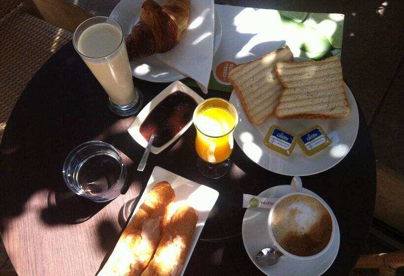 مبيت وإفطار Hi Valencia Canovas