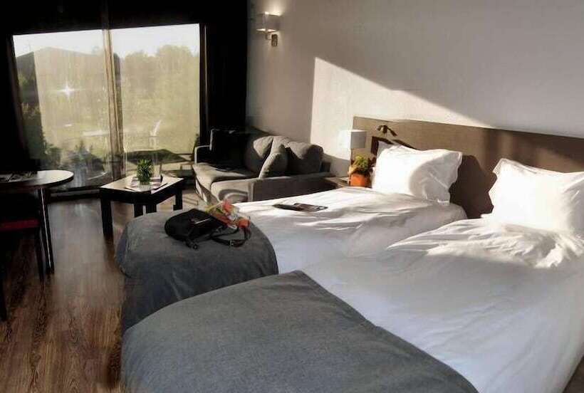 호텔 Eden Park Pau Est, Avec Piscine