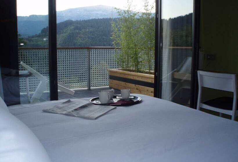 Ellauri Hotel   Adults Only