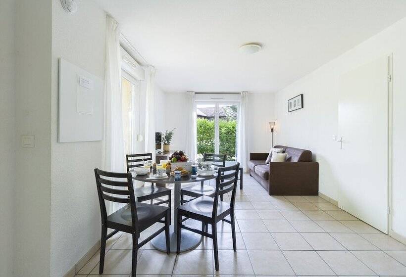 Garden & City Lyon Marcy