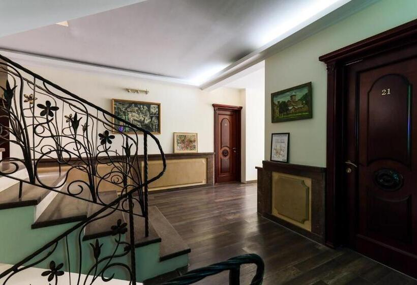 בית מלון כפרי Aeetes Palace